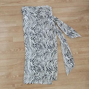 DRESS FORUM Zebra Print Midi Skirt